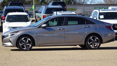 2023 Hyundai ELANTRA SEL IVT