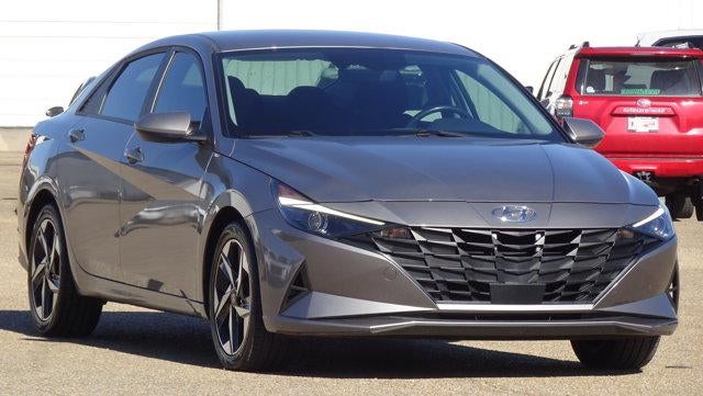 2023 Hyundai ELANTRA SEL IVT