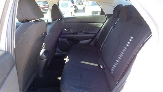 2023 Hyundai ELANTRA SEL IVT