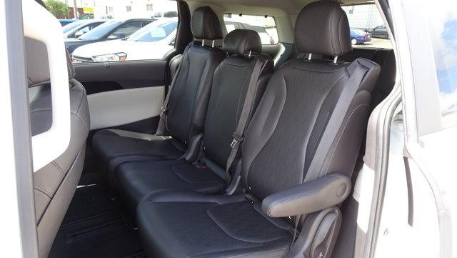 2022 Kia Carnival EX FWD