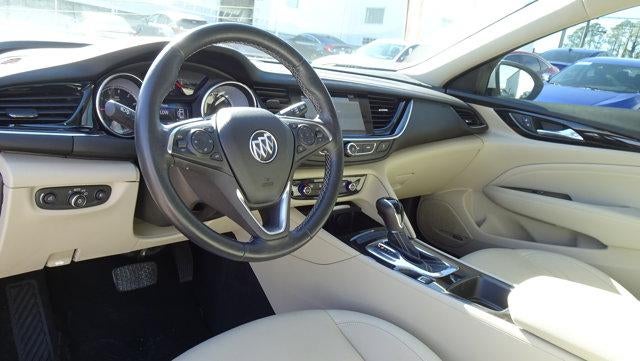 2018 Buick Regal TourX Essence AWD