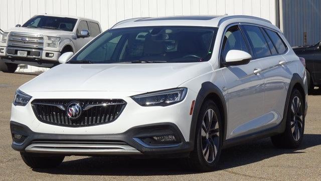 2018 Buick Regal TourX Essence AWD