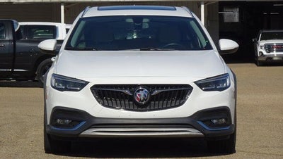 2018 Buick Regal TourX Essence AWD