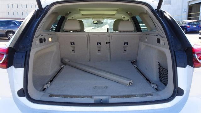 2018 Buick Regal TourX Essence AWD