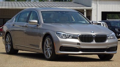 2019 BMW 740i Sedan