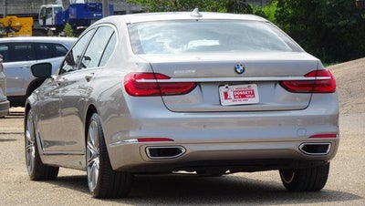 2019 BMW 740i Sedan