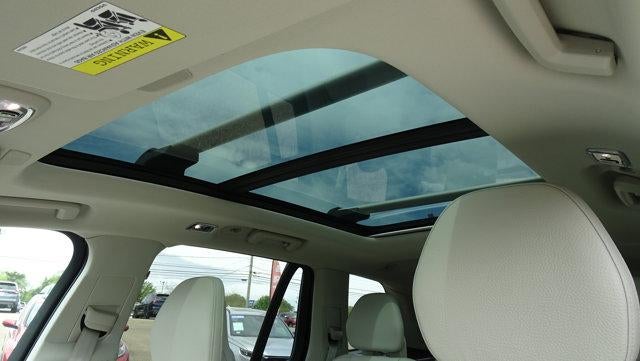 2022 Volvo XC90 T6 AWD Momentum 7P